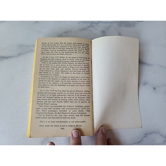 The Ringed Castle By Dorothy Dunnett Paperback - Picture 8 of 10